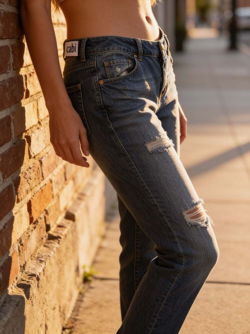 Cabi Slim Boyfriend Distressed Denim Jeans Style 5165 Size 10